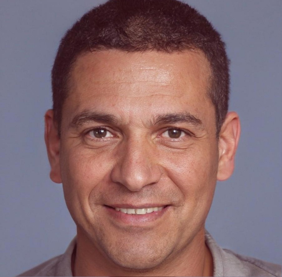 Portrait of Declan Oruafor, lead facilitator at Rovenaa